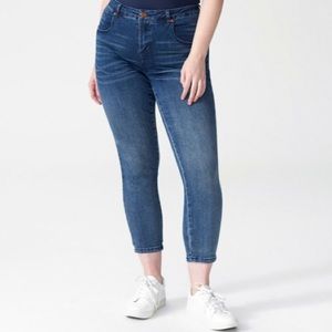 NWT Comfy Jeans